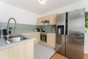Oven, stovetop, dishwasher