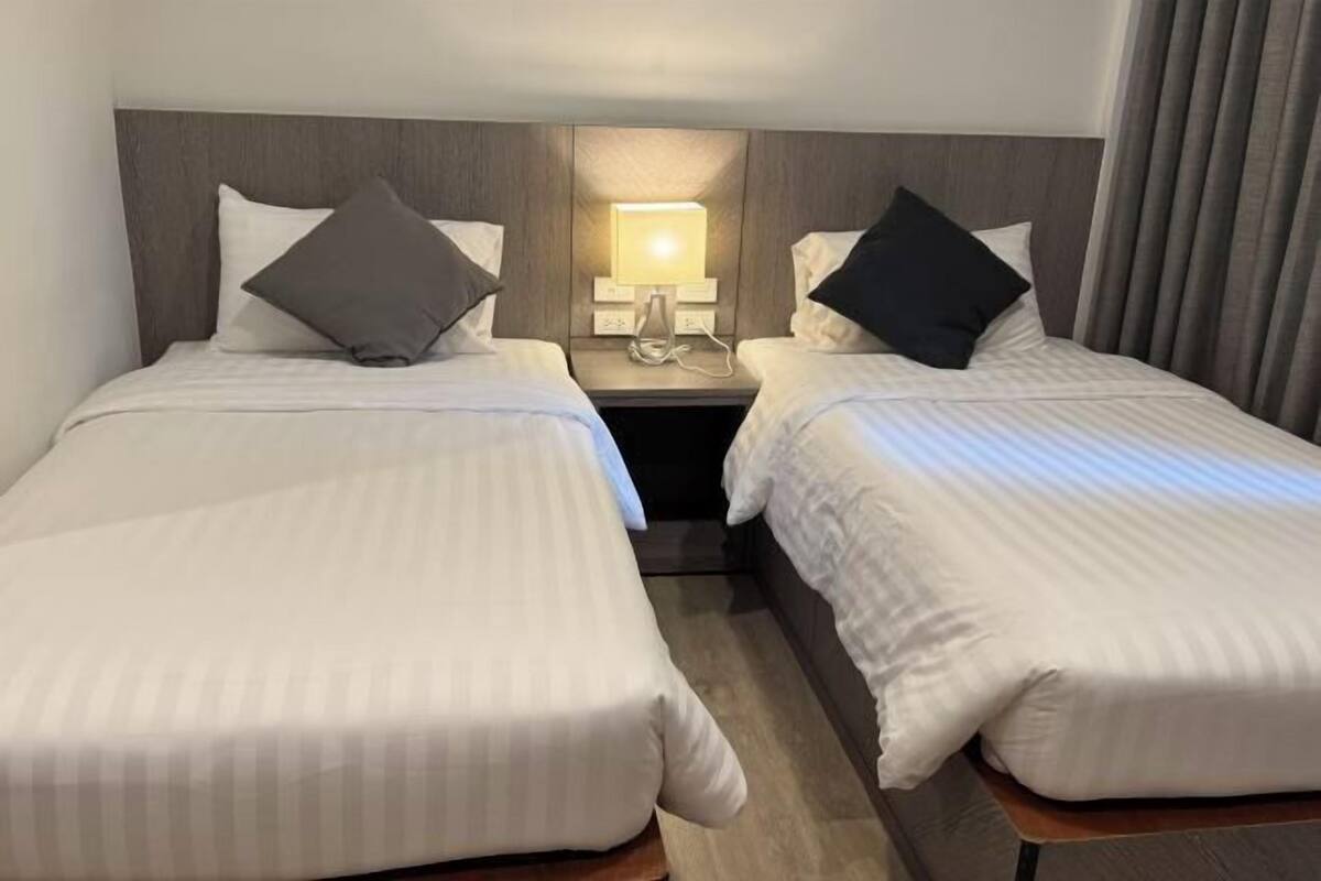 Desk, WiFi (free), bed sheets