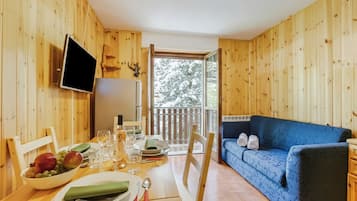 21-inch flat-screen TV with cable channels