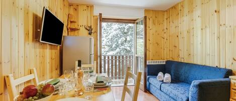 21-inch flat-screen TV with cable channels