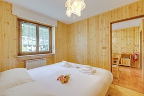 1 chambre, Wi-Fi gratuit, draps fournis