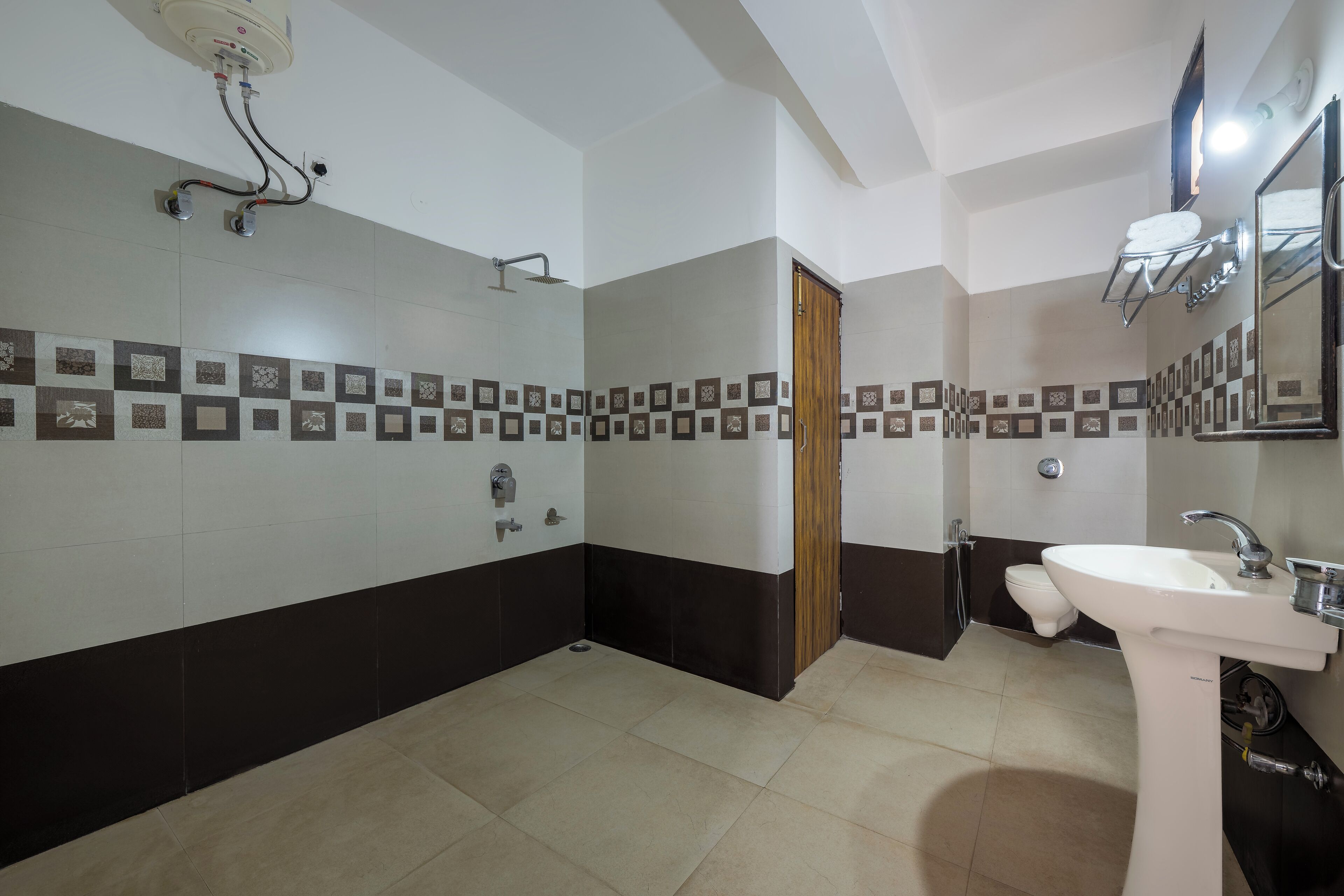 Shower, towels, soap, shampoo