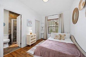 3 chambres, fer et planche à repasser, Wi-Fi gratuit