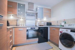 Fridge, microwave, oven, dishwasher