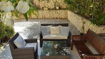 Apartment | Terrace/patio