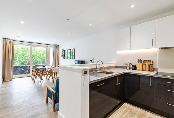 Fridge, microwave, oven, dishwasher
