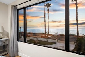 Interior - Charming Oceanfront master suite B (San Diego)