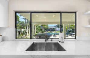 Interior - Charming Oceanfront master suite B (San Diego)