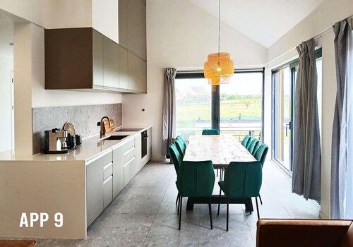 Newly renovated apartments on large grounds