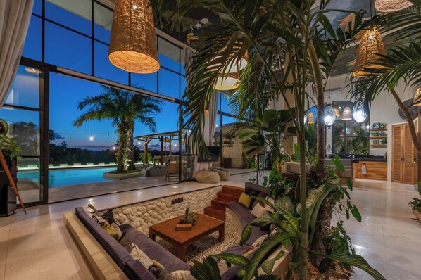 Desk, laptop workspace, free WiFi