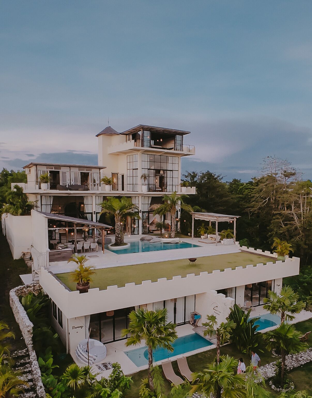 Desk, laptop workspace, free WiFi