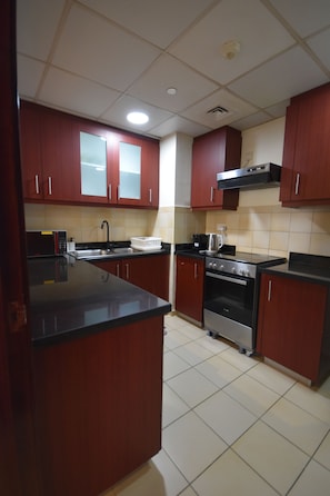 Private kitchen - Highend Luxury Rimal Stay with JBR View (Dubai)
