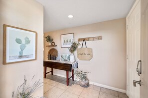 Unclassified image, 2 of 40, button