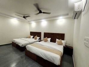 Quadruple Room | Free WiFi - Haridwar Harmony (Haridwar)