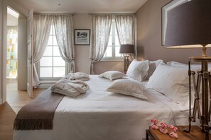 4 chambres, fer et planche à repasser, Wi-Fi gratuit