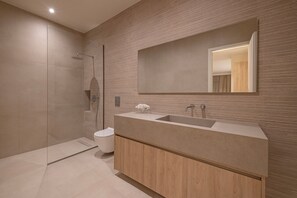 Dusche, kostenlose Toilettenartikel, Haartrockner, Bademäntel