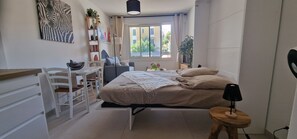 Iron/ironing board, travel crib, WiFi, bed sheets