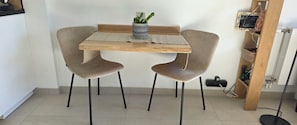 Unclassified image, 4 of 12, button - Le Nid du 9 – Cozy, bright, and quiet studio with a real bed and a garage in the city center (Aix-les-Bains)
