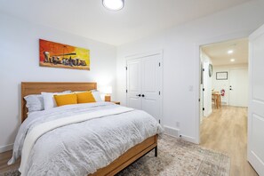 2 Schlafzimmer, Bügeleisen/Bügelbrett, WLAN, Bettwäsche