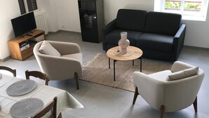Smart-TV og peis