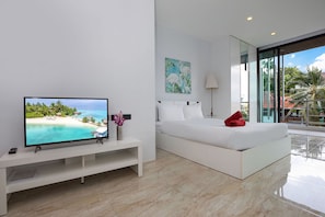 Family Villa, 4 Bedrooms, Private Pool, Pool View | Free WiFi, bed sheets