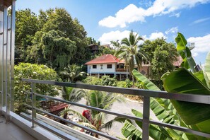 Villa familiare, 4 camere da letto, piscina privata, vista piscina | Balcone