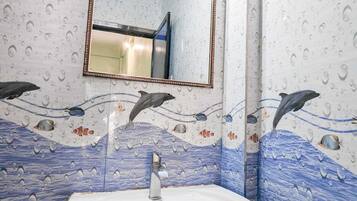 Shower, free toiletries, towels, soap