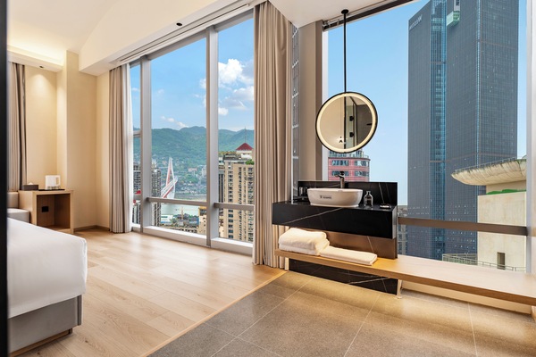 Panoramic Room, City View, Corner | Premium bedding, down comforters, memory foam beds, minibar