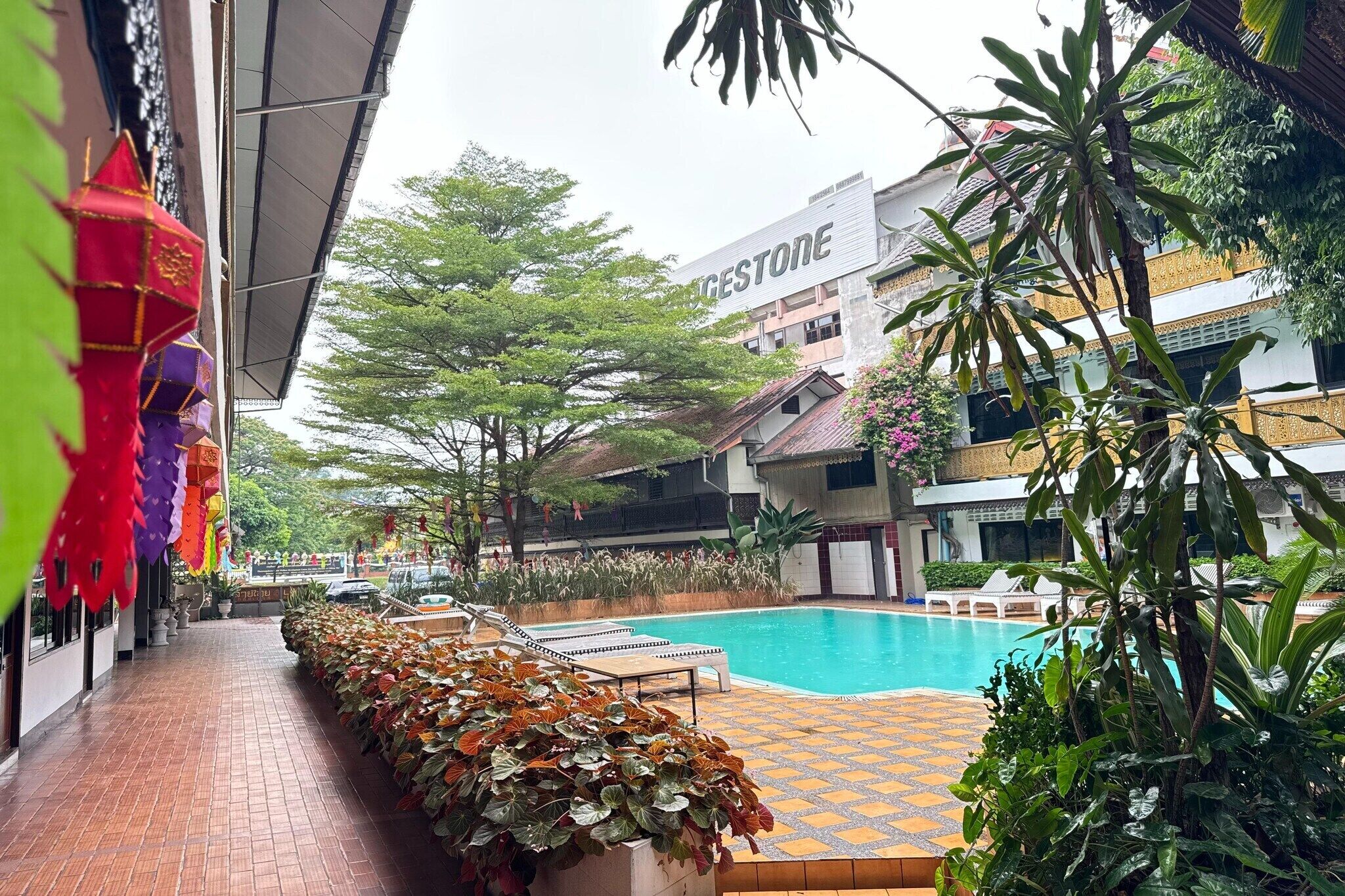 泳池