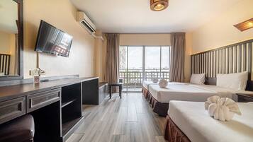 1 bedroom, desk, bed sheets