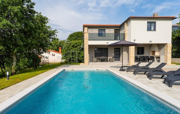 Pool - Beautiful home in Labin (Labin)