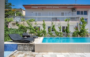 Pool - Beautiful apartment in Sibenik (Sibenik)
