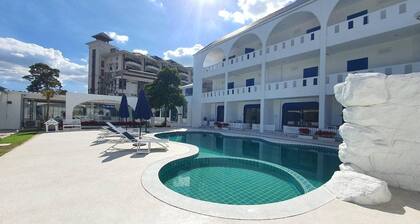 Deluxe Seaview Double | Luxury by the Shore