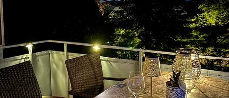 屋外ダイニングエリア