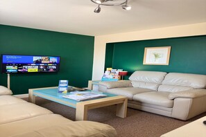 Smart-tv en een kantoor