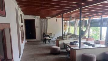 Deluxe Room | Free WiFi