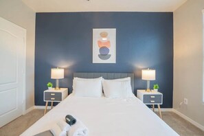 熨斗/熨衣板、WiFi、床单