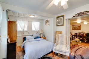 1 chambre, fer et planche à repasser, Wi-Fi, draps fournis