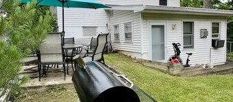 Luxury Apartment with A/C and Wi-fi near St Peter & Albany Med Hospital, Albany