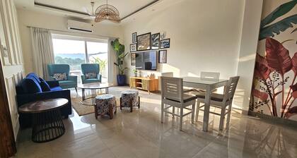 Loft Style Duplex w Forest View - The Open House