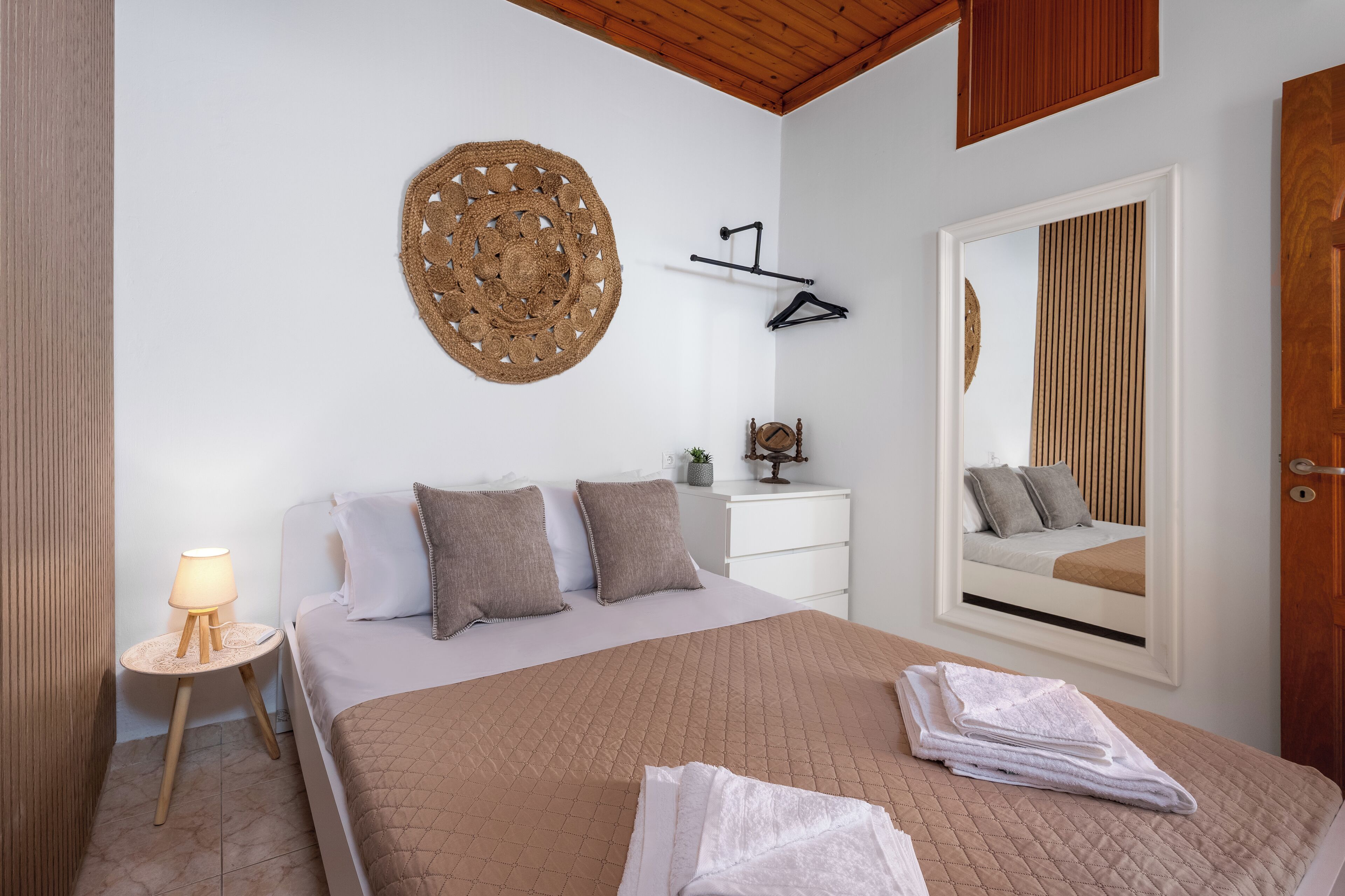 Iron/ironing board, travel crib, free WiFi, bed sheets