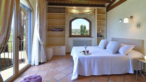 4 Schlafzimmer, Bügeleisen/Bügelbrett, WLAN, Bettwäsche