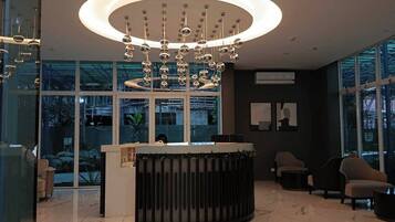 Condo, 1 Bedroom, Accessible, Smoking | Lobby