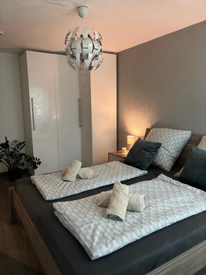 2 Schlafzimmer, Bügeleisen/Bügelbrett, kostenloses WLAN, Bettwäsche