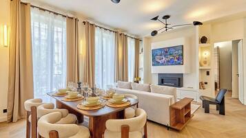 Apartment | Living area