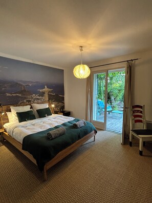 Dobbeltrom – premium, bakgårdsutsikt | Sengetøy av topp kvalitet, memory foam-senger og strykejern/-brett