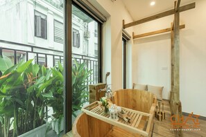 Departamento, balcón, vista a la ciudad | Baño | Pantuflas 