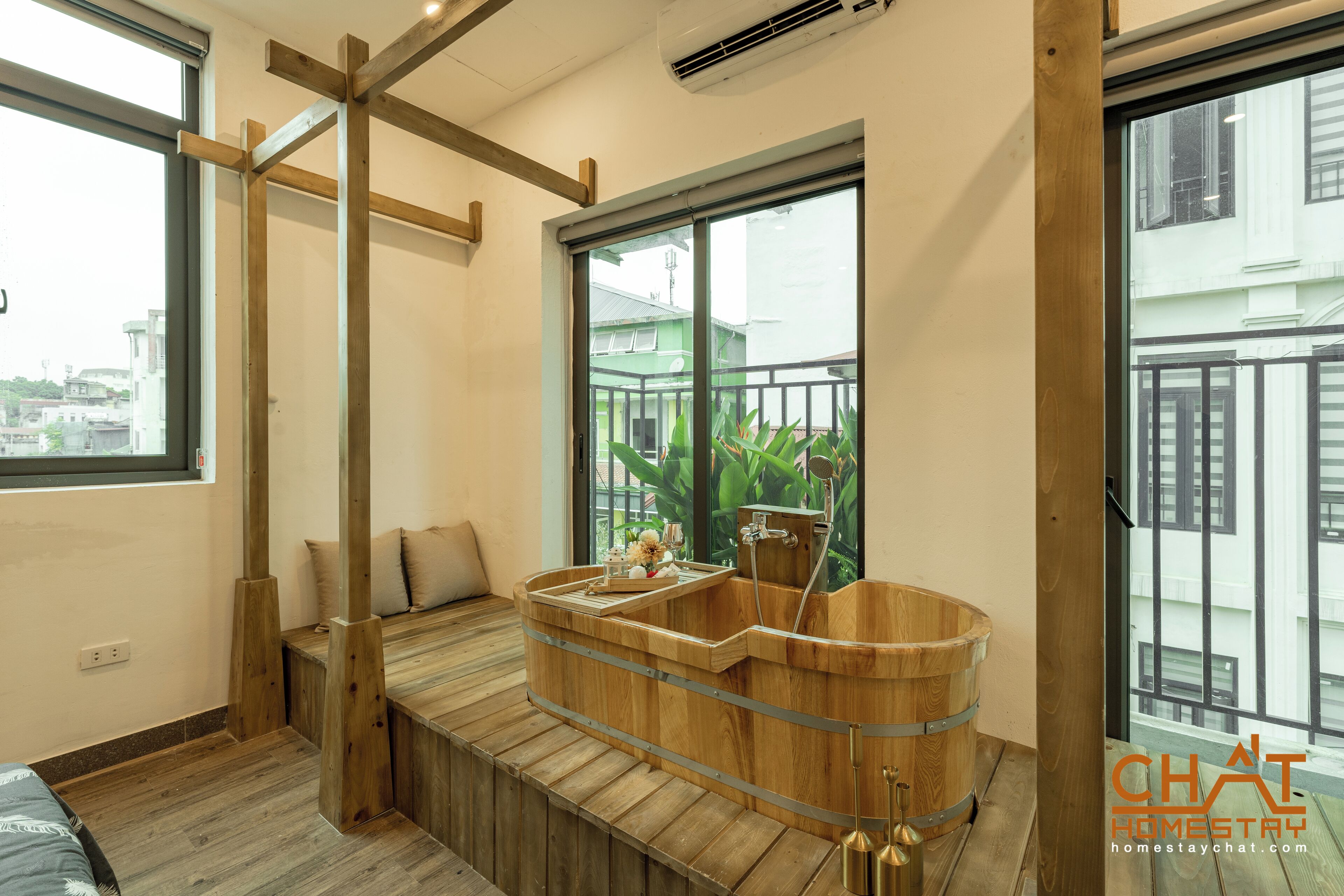 City Apartment, Balcony, City View | Room amenity