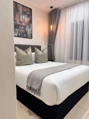 2 bedrooms, iron/ironing board, Internet, bed sheets