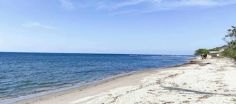 2BR laid back apartment, near beach